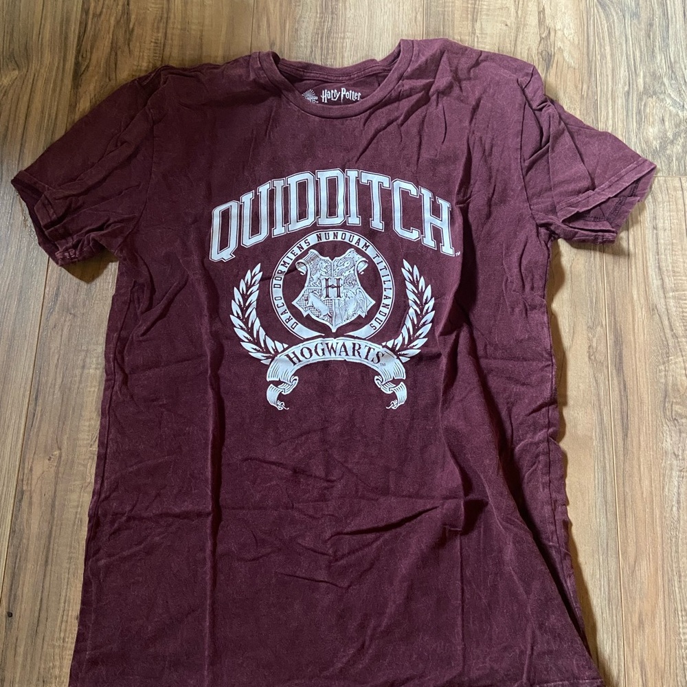 Harry Potter Quidditch Short Sleeve Tee - Maroon